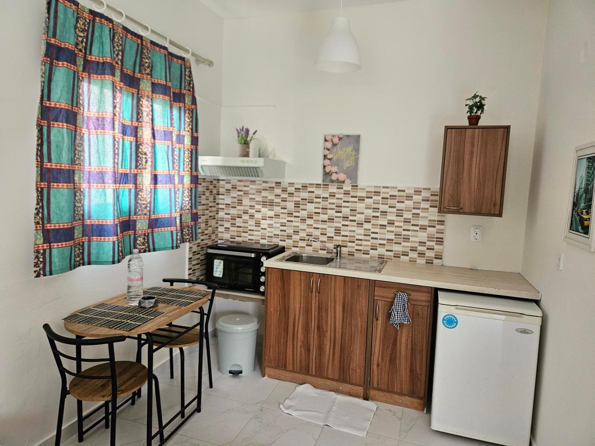 Lora Studios Ypsos Zewnętrze zdjęcie